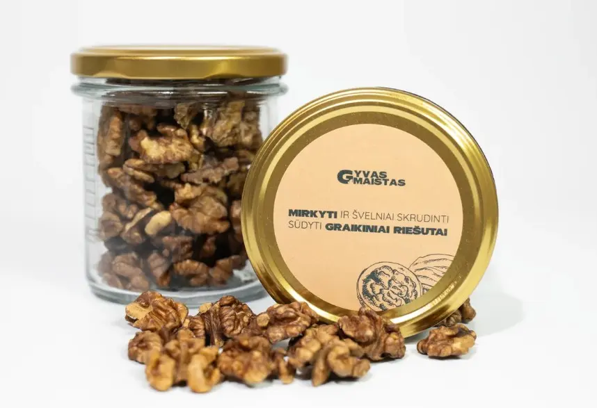 Mirkyti ir švelniai skrudinti, sūdyti graikiniai riešutai 110g.