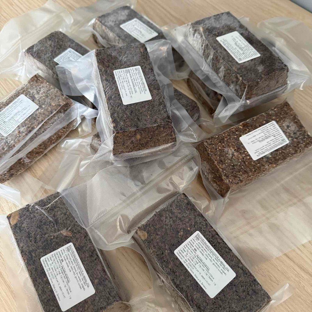 BOLIVINĖS BALANDOS DUONUTĖ su sėklomis, 300g